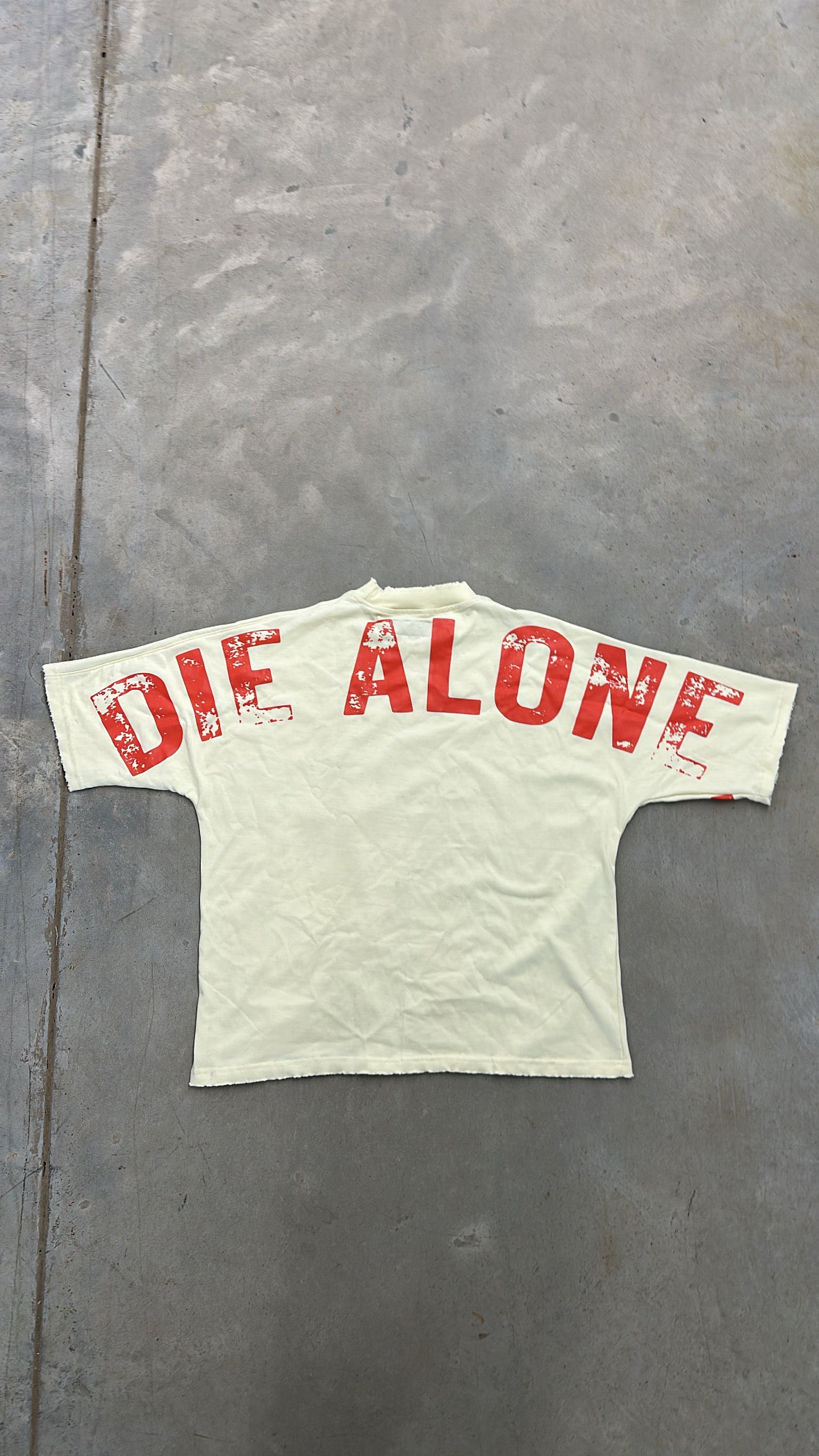 DIE ALONE “NOTHING WRONG” TEE